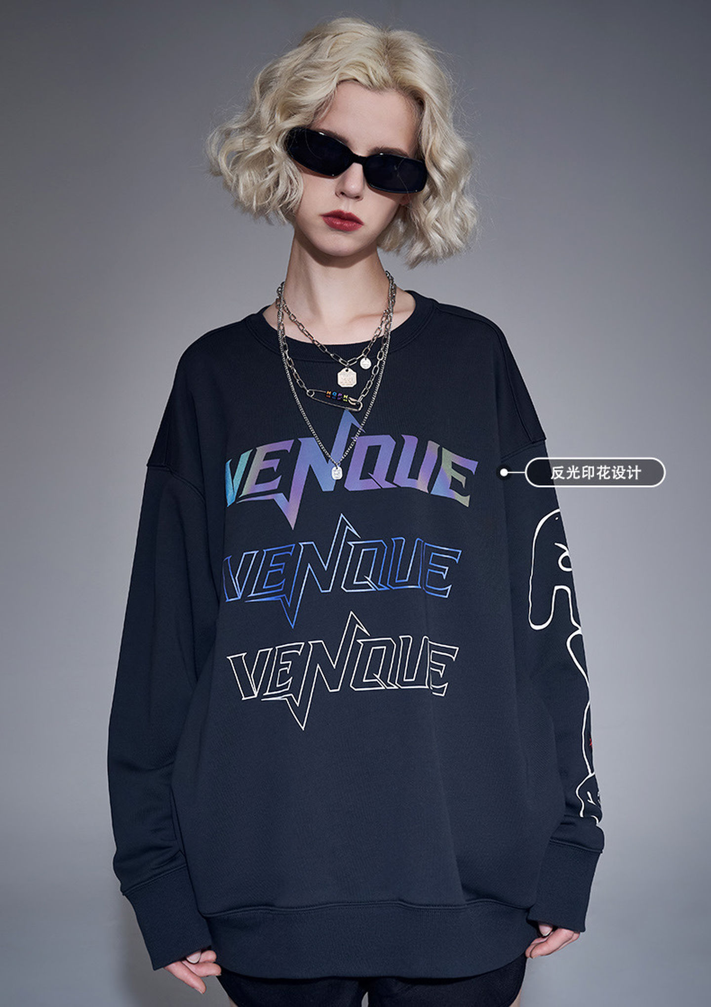  VENQUE 2021AMOO圆领款卫衣在春夏交替之际发布 